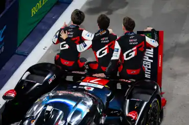 Toyota acapara primera fila en Bahréin para cerrar temporada WEC 205