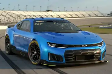 Chevrolet actualiza el Camaro NASCAR 2026 descartando cambio de modelo