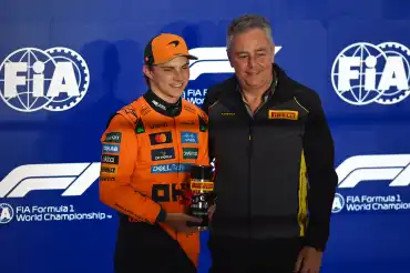 Piastri arrancará desde la pole en el Sprint de Qatar