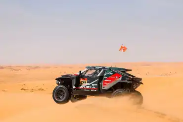 Nasser Al-Attiyah gana etapa 6 del Rally Dakar 2026 y retoma el liderato general