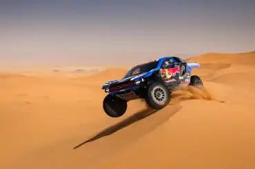 Lategan pierde liderato del Dakar 2026 por falla mecánica en etapa 7