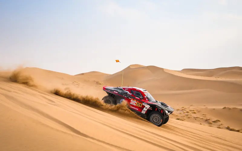 Al-Attiyah recupera liderato del Dakar con 12 minutos de ventaja