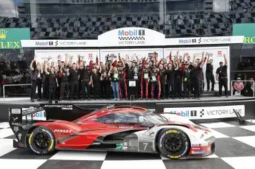 Porsche Penske logra tercera victoria consecutiva en las 24 horas de Daytona