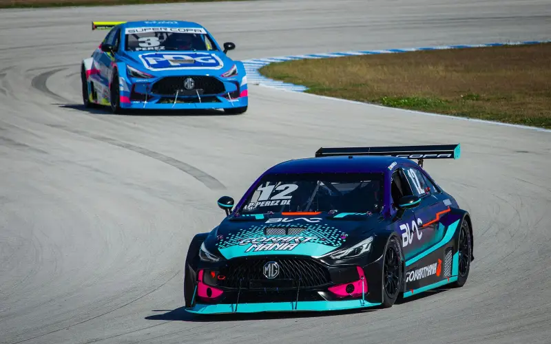 Súper Copa Roshfrans arranca en Yucatán con Pérez de Lara y Zanella ganando en GTM Pro 1