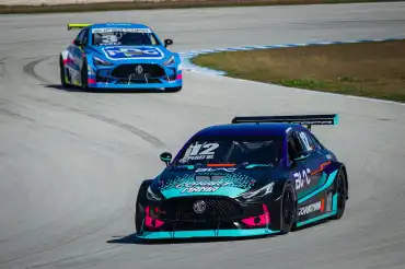 Súper Copa Roshfrans arranca en Yucatán con Pérez de Lara y Zanella ganando en GTM Pro 1