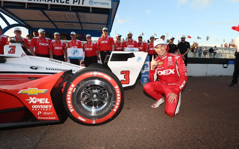McLaughlin arranca 2026 con la pole en St. Petersburg