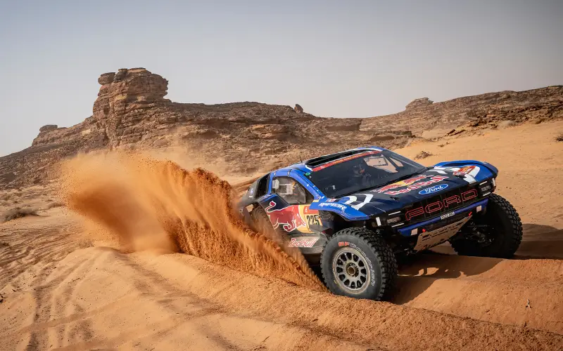 Nuevo copiloto para Sainz en la Ford Raptor del W2RC