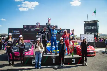 Rubén García Jr. arranca 2026 con su victoria 25 en NASCAR México
