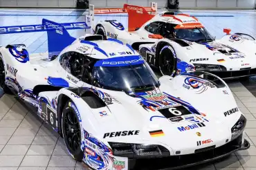 Porsche Penske con livery Mobil 1 en 12 Horas de Sebring