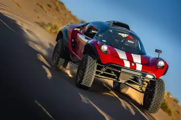 Glickenhaus traslada su desarrollo del WEC al off road con el SCG 008