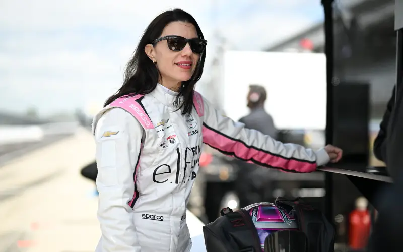 Katherine Legge, primera mujer en intentar la Indy 500 y la Coca-Cola 600 el mismo día