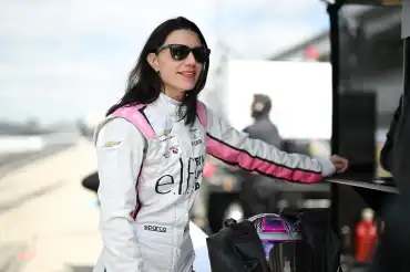 Katherine Legge, primera mujer en intentar la Indy 500 y la Coca-Cola 600 el mismo día