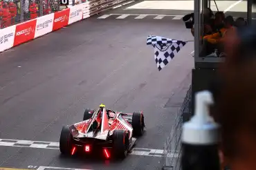 De Vries gana en Mónaco y Evans es el nuevo líder de la Formula E
