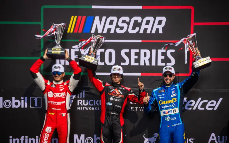 Helio Meza gana en Puebla su primera carrera en NASCAR México