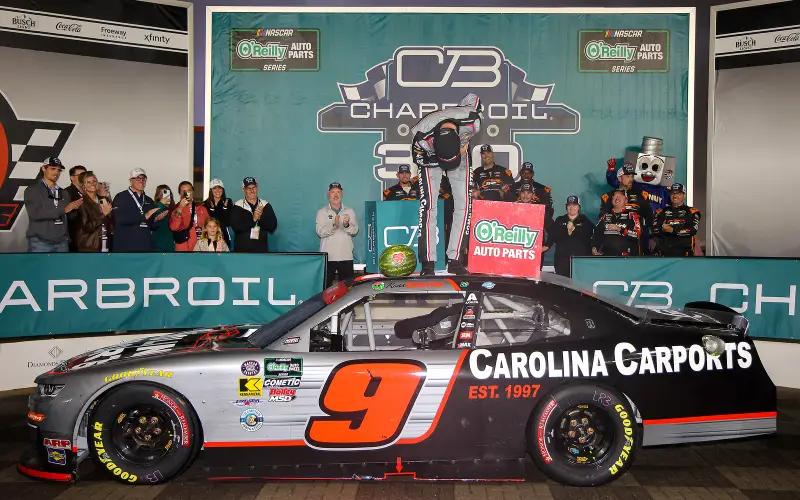 Ross Chastain se lleva el Charbroil 300 recortado por la lluvia