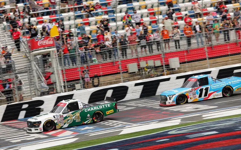 Layne Riggs gana la Truck Series en Charlotte en homenaje a Busch