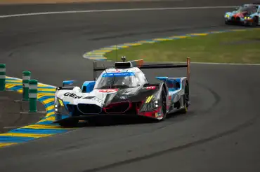 BMW se queda con la pole de las 24 Horas de Le Mans 2026 por sanción al Cadillac #38