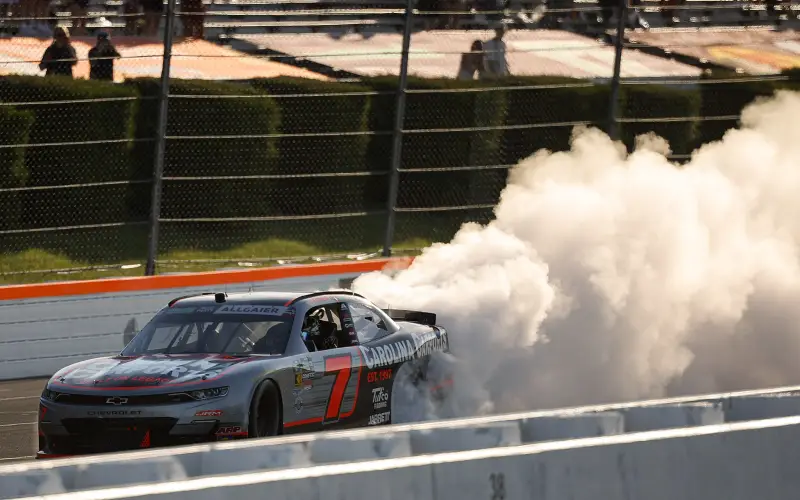 Allgaier gana en Pocono y le saca 250 puntos a Love en la O'Reilly