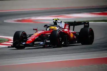 Hamilton gana el GP de España 2026 y logra su primera victoria con Ferrari