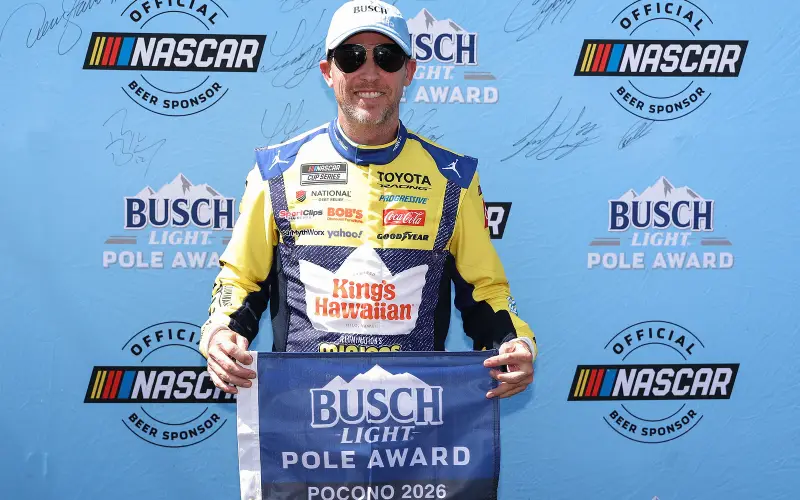 Hamlin gana en Pocono su tercera carrera seguida y ya acecha a Reddick