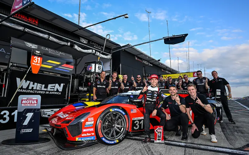 Jack Aitken consigue la pole en Watkins Glen con record de vuelta