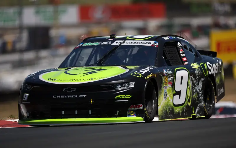Shane van Gisbergen gana en Sonoma la O'Reilly Series y Zilisch remonta dos veces para ser segundo