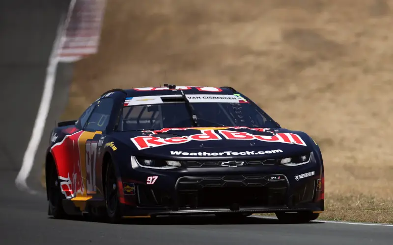 Shane van Gisbergen gana en Sonoma y llega a ocho victorias en la NASCAR Cup Series