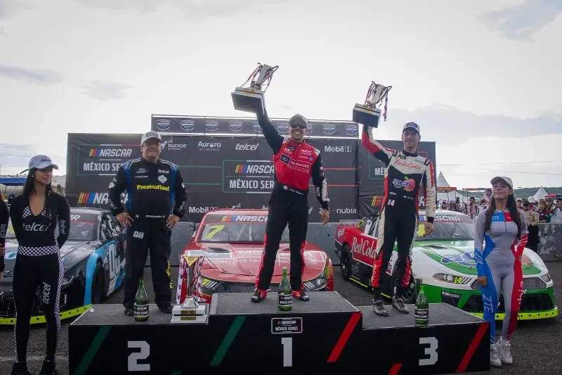 Xavi Razo gana la Querétaro 140 y logra su undécima victoria en NASCAR México